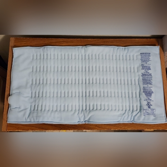 MaxHeat by SoftHeat, washable heating pad. New in Box. - Picture 5 of 15